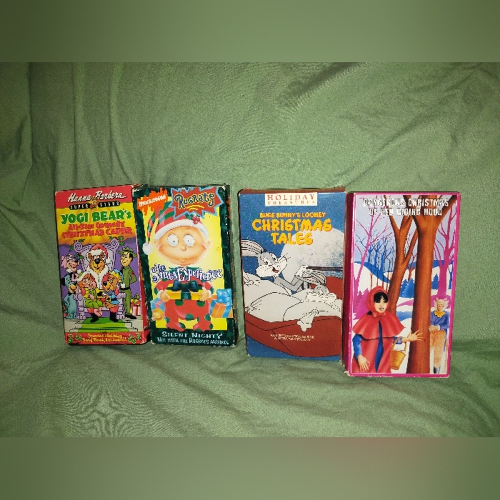 Vintage Christmas VHS Movie Cassette Tapes Rugrats Yogi Bear Bugs Bunny